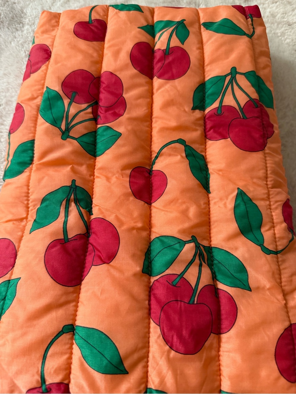 BAGGU Puffy Laptop Sleeve 13”/14” Sherbert Cherry - Picture 9 of 10